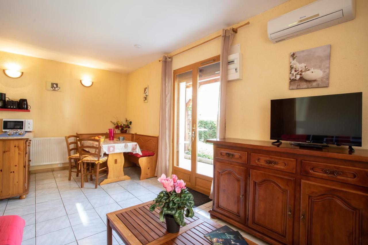 Le Mont Guillaume - 1 Chambre Terrasse Et Jardin Apartment Saint-Andre-d'Embrun Exterior photo
